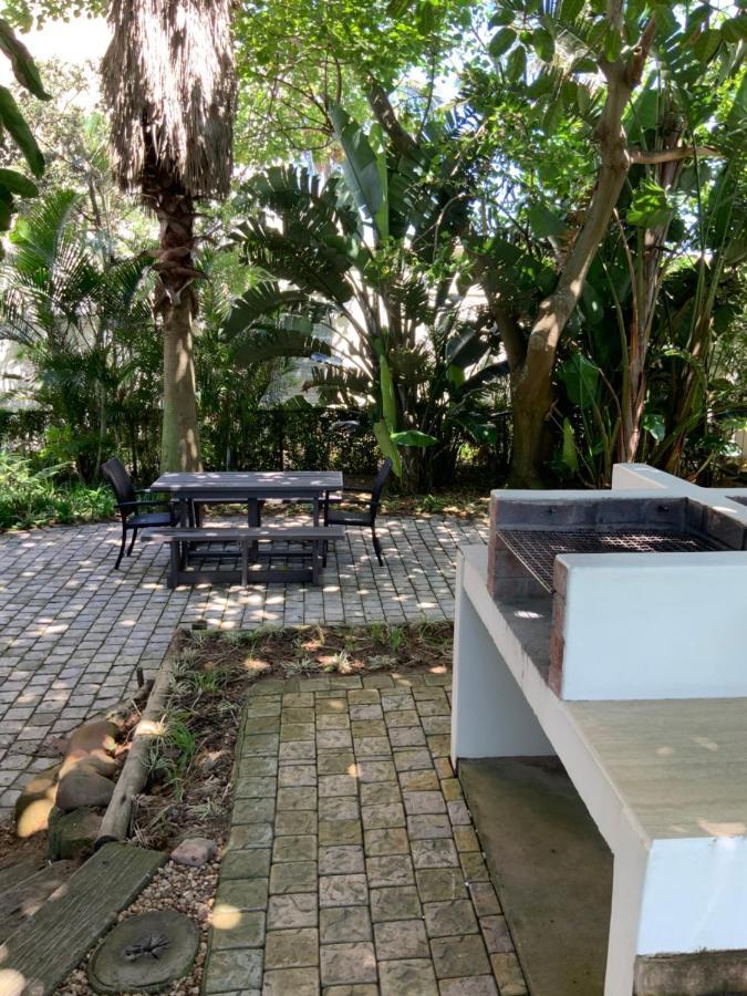 702 Oyster Schelles Apartment Durban Bagian luar foto