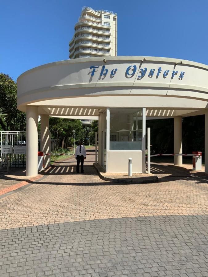 702 Oyster Schelles Apartment Durban Bagian luar foto