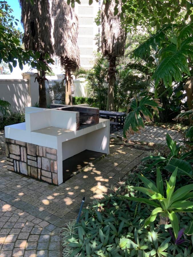 702 Oyster Schelles Apartment Durban Bagian luar foto