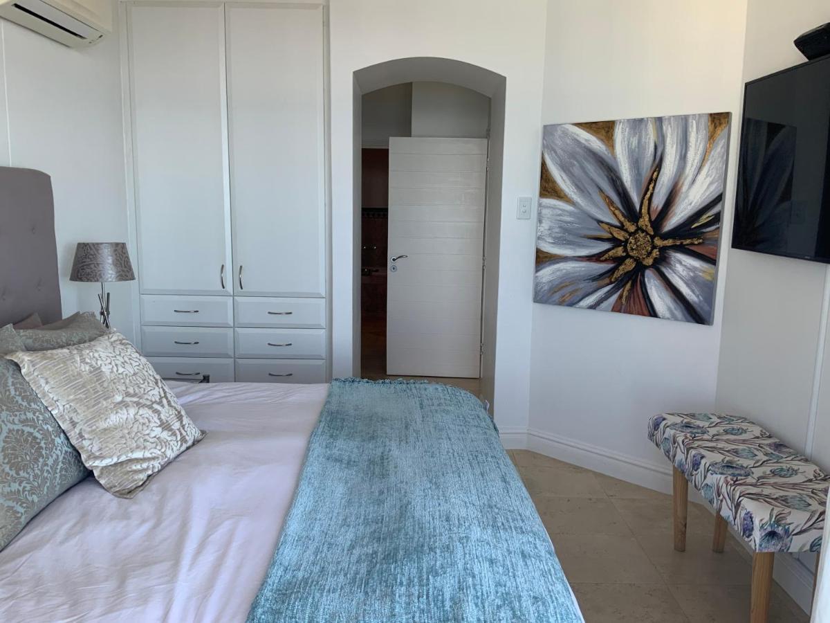702 Oyster Schelles Apartment Durban Bagian luar foto