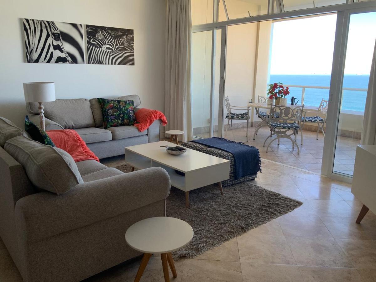 702 Oyster Schelles Apartment Durban Bagian luar foto