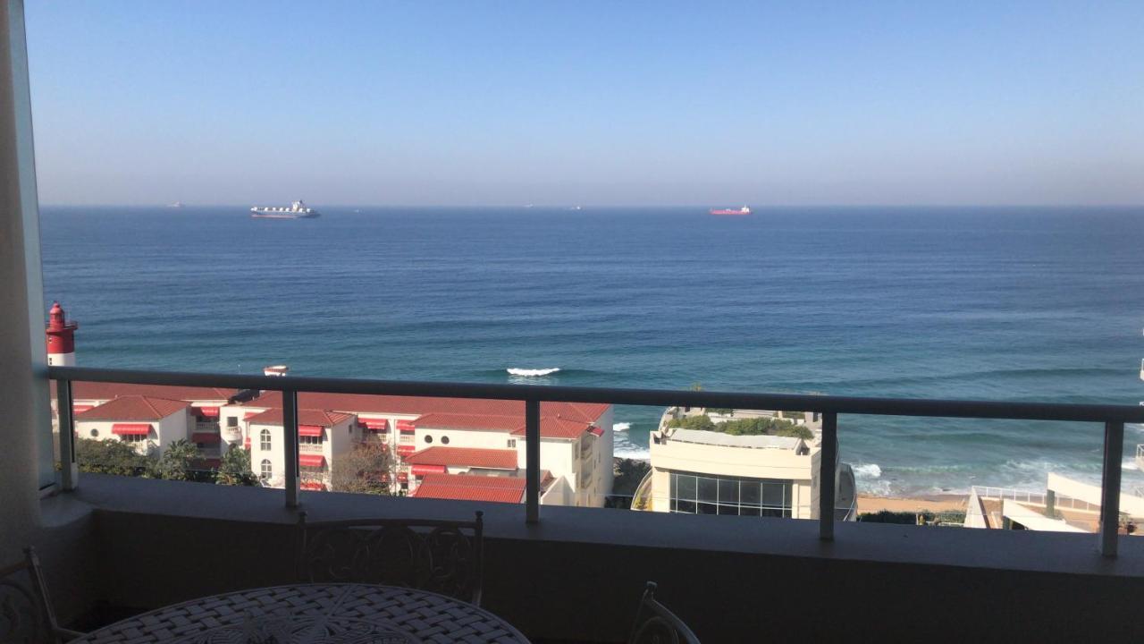 702 Oyster Schelles Apartment Durban Bagian luar foto